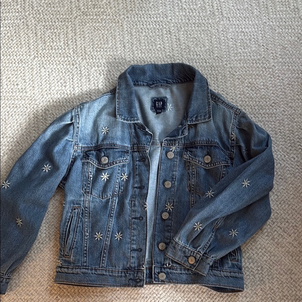 GAP Blue Jean Jacket Classic Denim Style